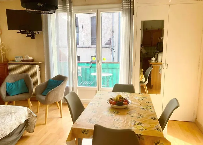 Avec Balcon Et Parking A Amelie-les-bains - Fr-1-703-204 דירה