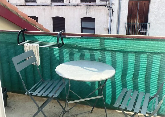 דירה Avec Balcon Et Parking A Amelie-les-bains - Fr-1-703-204 *